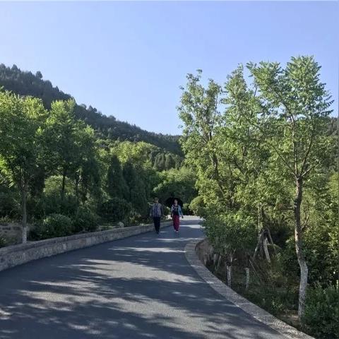 济南市东至西多少公里