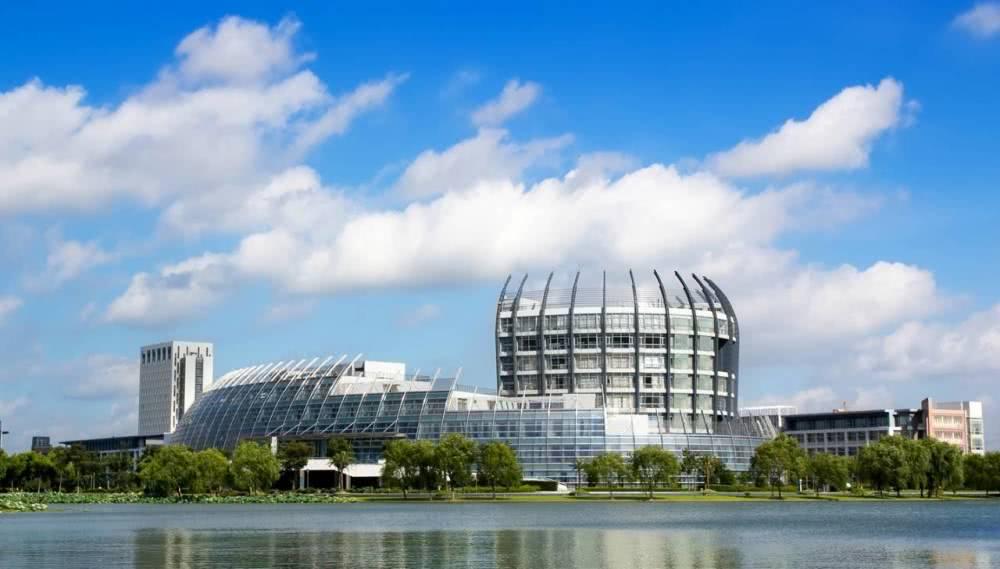 上海市城市建设工程学校(建筑行业高级职称有什么用)
