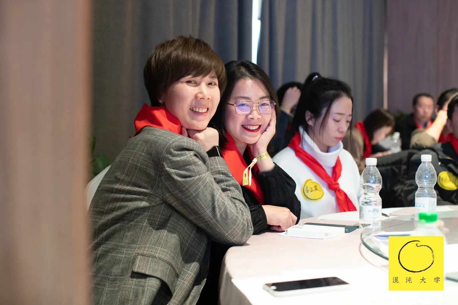 聊天交友付费吗 月下交友付费吗