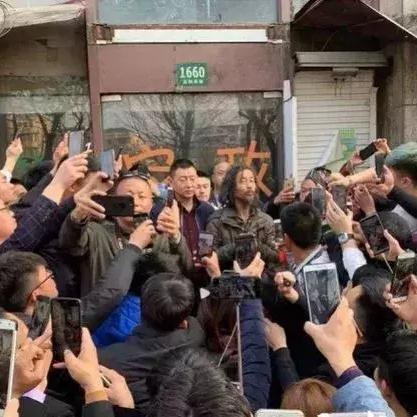 关于沈巍在上海的收入如何相关关键词有哪些