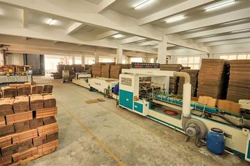 附近纸箱生产厂家电话