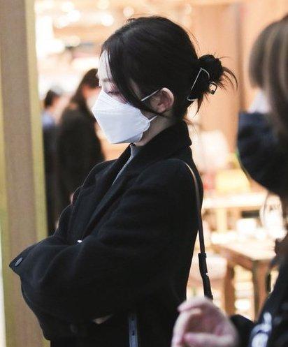 明星一年四季戴口罩都不热吗 明星一年四季戴口罩都不热吗