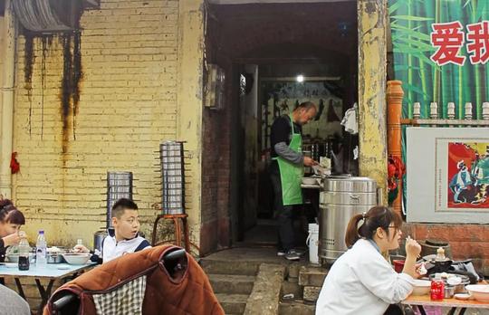 一笼包子只卖5块钱？邯郸这家小店却坚持了20年……
