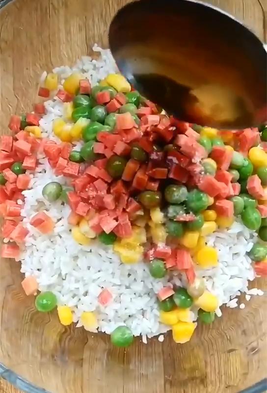 商户聚会买什么美食（同事做美食聚餐说说）