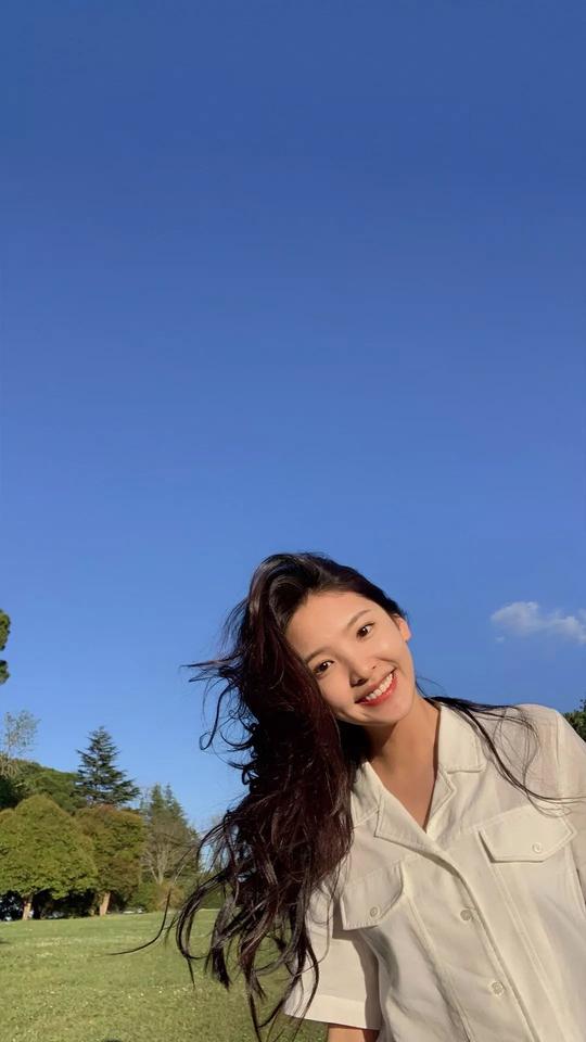 壁纸|章若楠，顾森湘