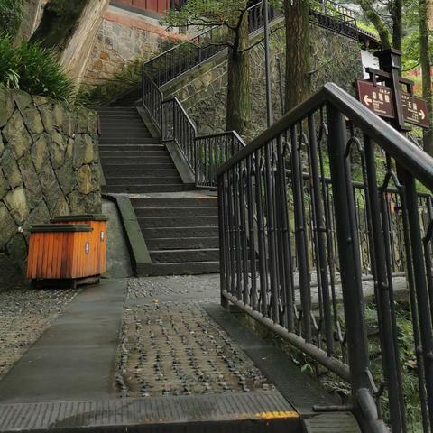 都江堰从成都市里怎么去