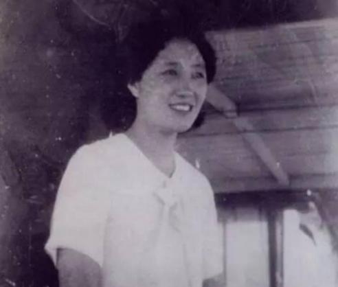 世纪美女董竹君：12岁进青楼，29岁离婚，30岁创业，后成商界传奇