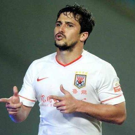 足球需要多少人上场