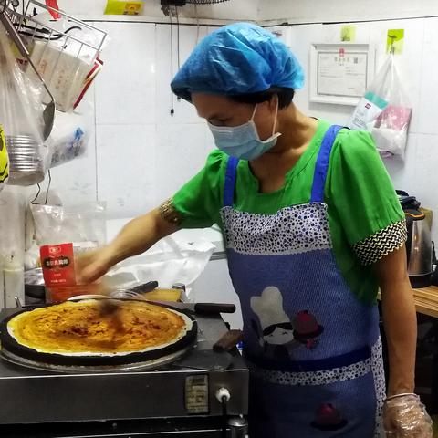 北京在南宁的什么方位？