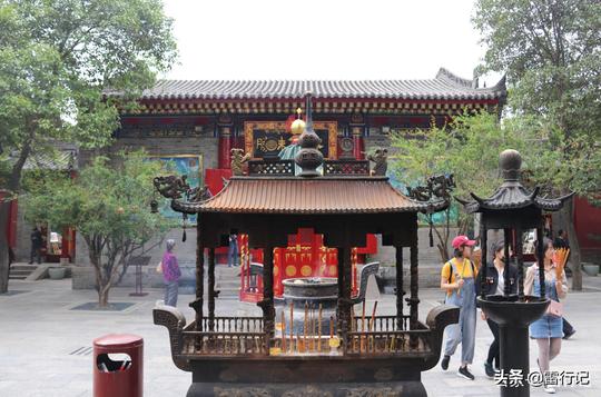 陕西唯一的藏传佛教，位于西安城墙内西北角，有300多年历史