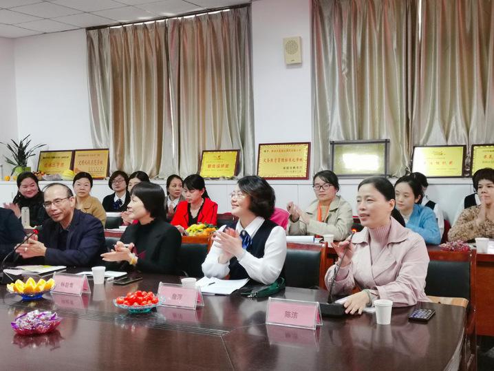 名师在线论文格式怎么写普通民众认为名师出高徒
