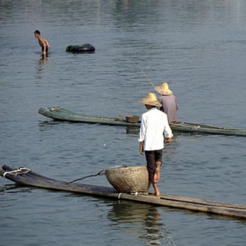 桂林市哪里可以撑竹筏