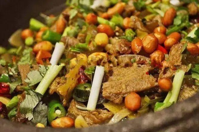 贵阳美食街在什么地方（贵阳有哪些好玩的地方）