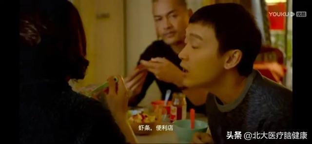 宝宝打自己脑袋是自闭症吗