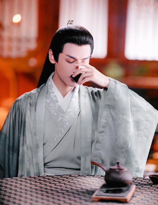 罗云熙脸部受伤！错过古装巅峰楚晚宁，可能也看不到大魔头澹台烬