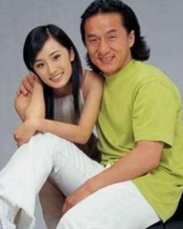 黄梦莹打成龙杨幂表情