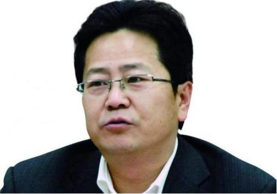 山东首富姜滨：大学时不学无术，31岁创业造蓝牙耳机挣226亿身价