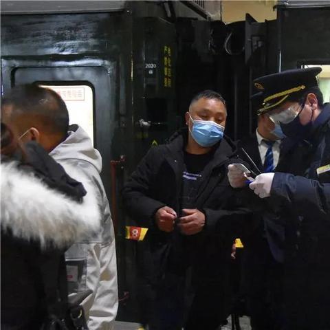 南湖东站在武汉市哪个区