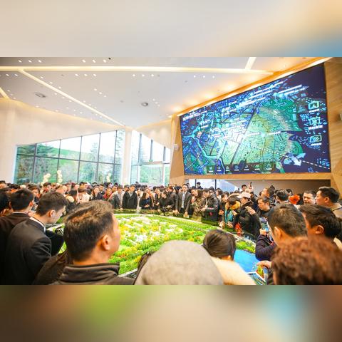 万达和桂林银行关系相关长尾关键词有哪些