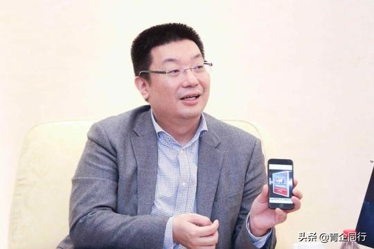 凌晨四点回邮件、一年飞三百多次，企业家每天都是劳动节