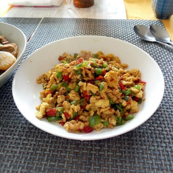 苦瓜可以弄成什么美食（苦瓜配什么好吃）