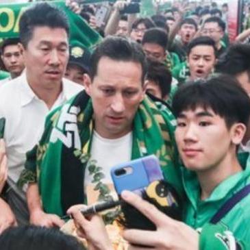 勤勉的足球运动员的长尾关键词有哪些