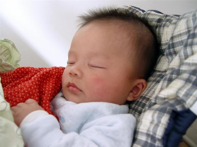 为什么宝宝更容易感冒