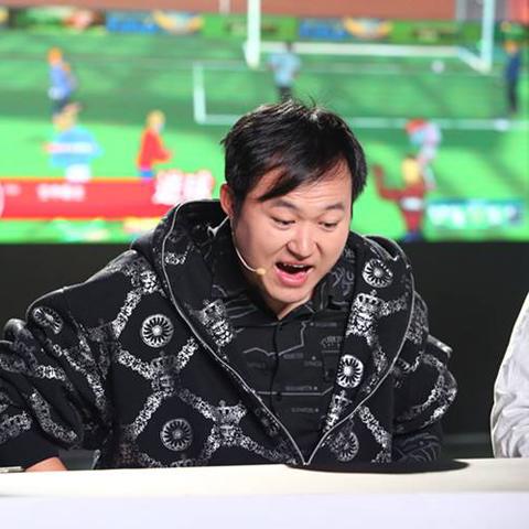 请人解说足球比赛多少钱