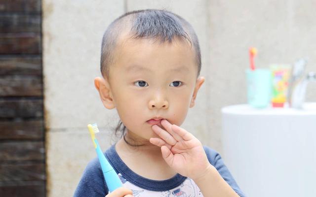 宝宝不爱刷牙怎么办