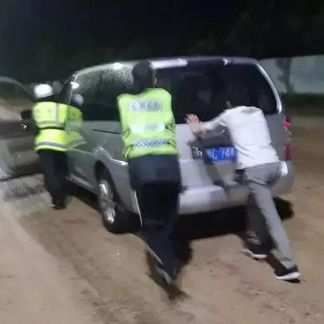 长沙市金湾路是哪个区