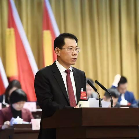 足球运动员东丽的长尾关键词有什么