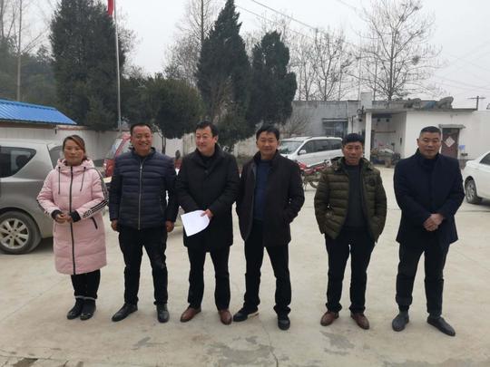 新时代文明实践主题活动——桐柏县毛集镇钟庄村开展在外创业人员为困难群众捐赠活动