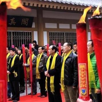 学算命看什么书入门白话文好呢_学算命看什么书入门白话文好呢(要学算命看什么书)