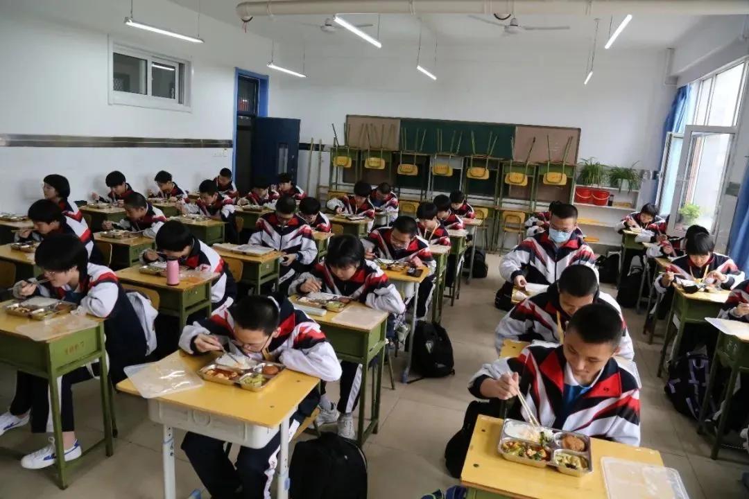 河北省开学时间
(河北省开学时间2025最新消息今天)-图1 河北省开学时间
(河北省开学时间2025最新消息今天)-图1