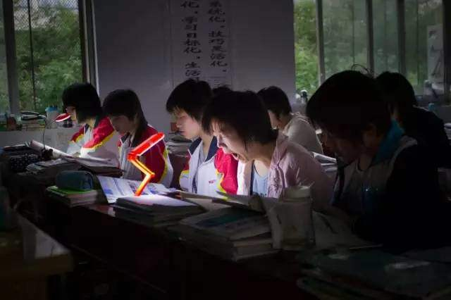 假期延长怎么和孩子和平相处
