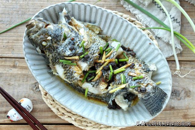 用蒸鱼豉油怎么做清蒸鱼 用蒸鱼豉油怎么做清蒸鱼