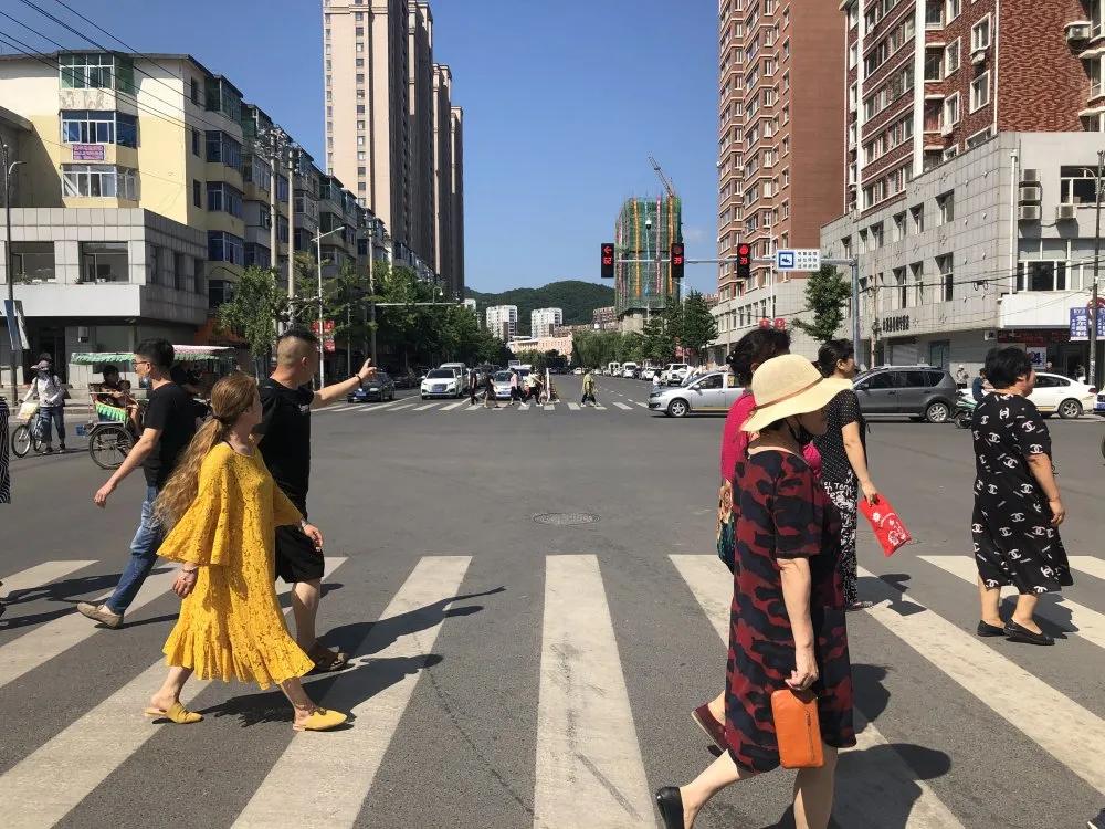 交通信号灯圆灯和箭头灯道路交通箭头灯和圆形灯有何区别