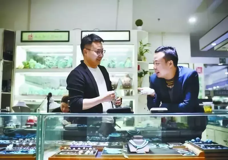 怎么自己开网店赚钱 怎么开网店赚钱