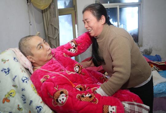 57岁阿姨：当住家保姆月工资1万，但我现在很纠结
