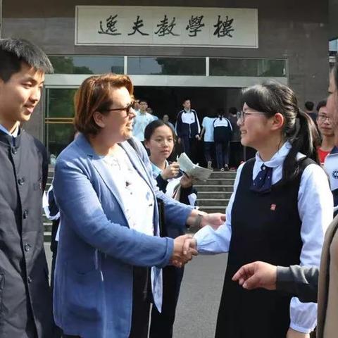 长沙市一中坐什么车