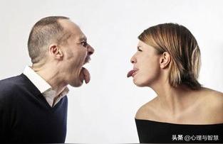 梦见自己和陌生人吵架