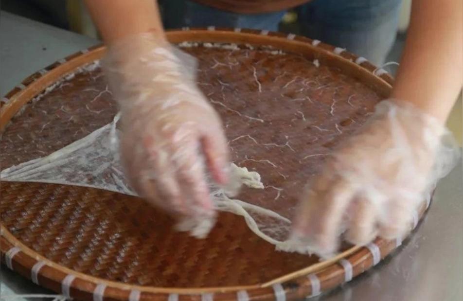 我们家乡的美食有什么（我们在悲悼余光中时）