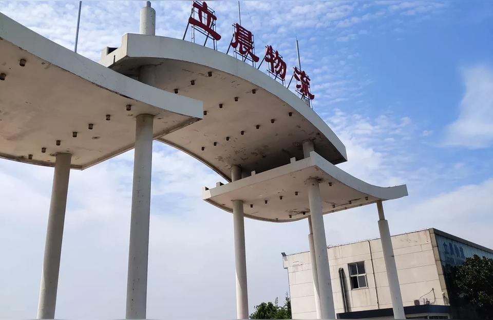 食堂里藏什么美食（在大学食堂承包一个窗口适合做什么吃的）