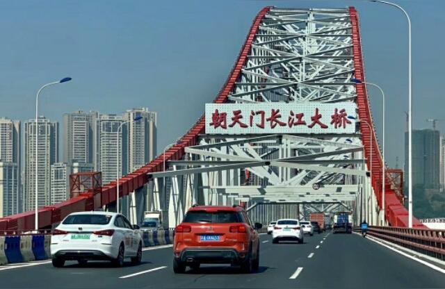 美食美景后面接什么（各位给介绍一下沿线好吃的美食和玩的地方）