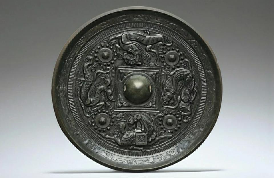 古钱币铜镜图片