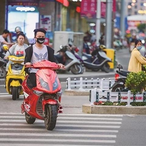 2025.12.2东莞今日汽车尾号限行是几