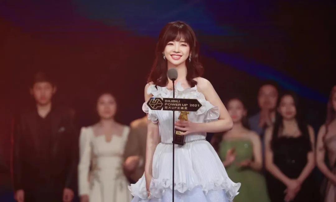 原神哔哩服怎么找号（原神如何用氪金记录找回账号）