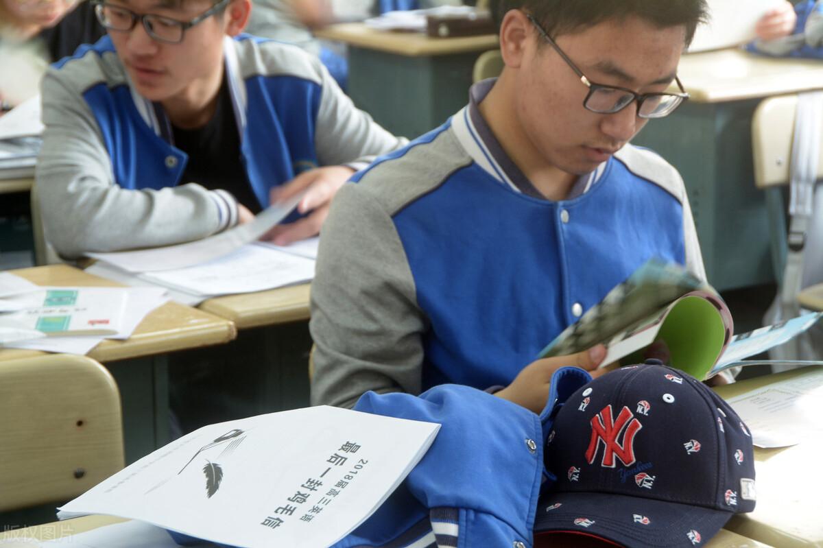 【上海通报2起疫情防控不力典型问题
/上海疫情部门】 【上海通报2起疫情防控不力典型问题
/上海疫情部门】