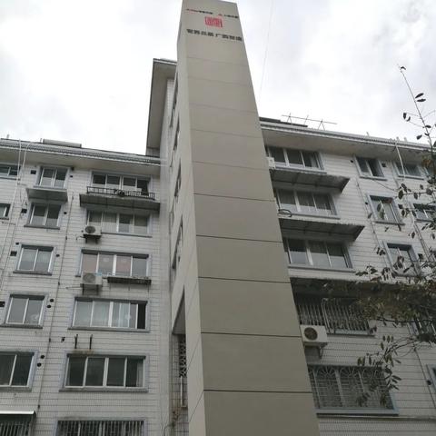 桂林市公交车怎么刷卡的