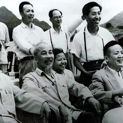 兰州到桂林的动车的相关长尾关键词有哪些